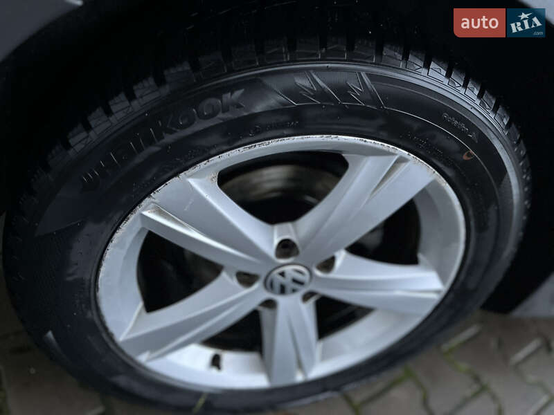 Седан Volkswagen Passat 2012 в Виннице