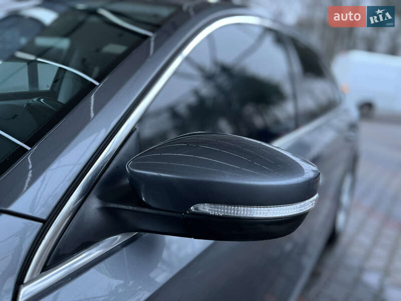 Седан Volkswagen Passat 2012 в Виннице