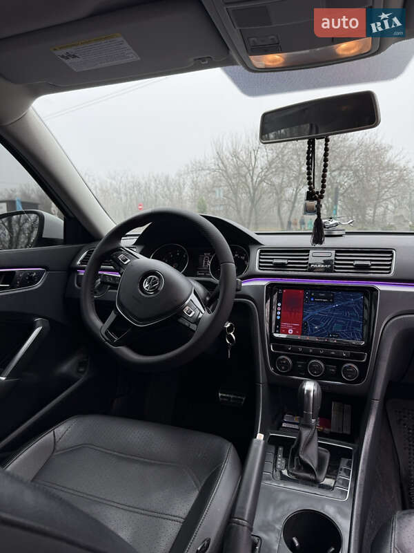 Седан Volkswagen Passat 2017 в Запорожье