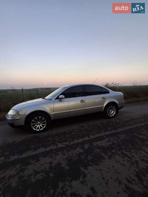 Седан Volkswagen Passat 2004 в Сокале фото 3 Седан Volkswagen Passat 2004 в Сокале