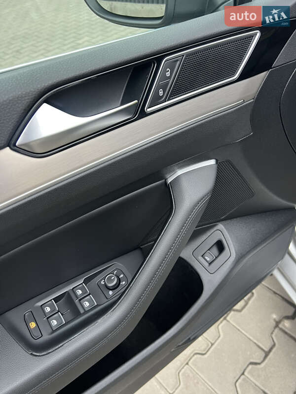 Универсал Volkswagen Passat 2016 в Луцке фото 20 Универсал Volkswagen Passat 2016 в Луцке