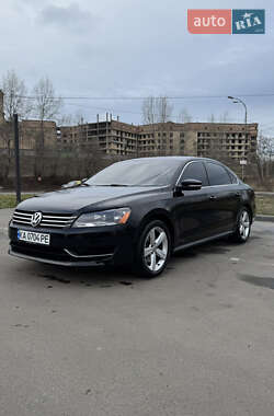 Седан Volkswagen Passat 2013 в Киеве