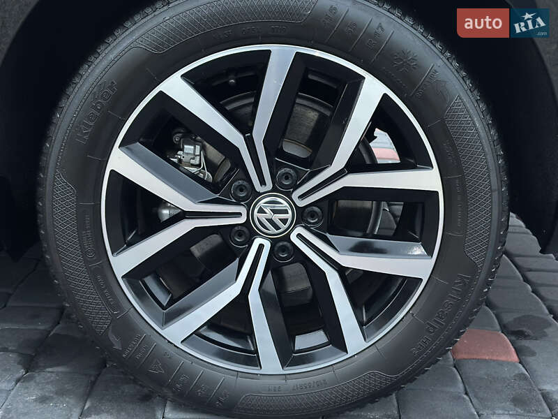 Седан Volkswagen Passat 2019 в Берегово фото 39 Седан Volkswagen Passat 2019 в Берегово