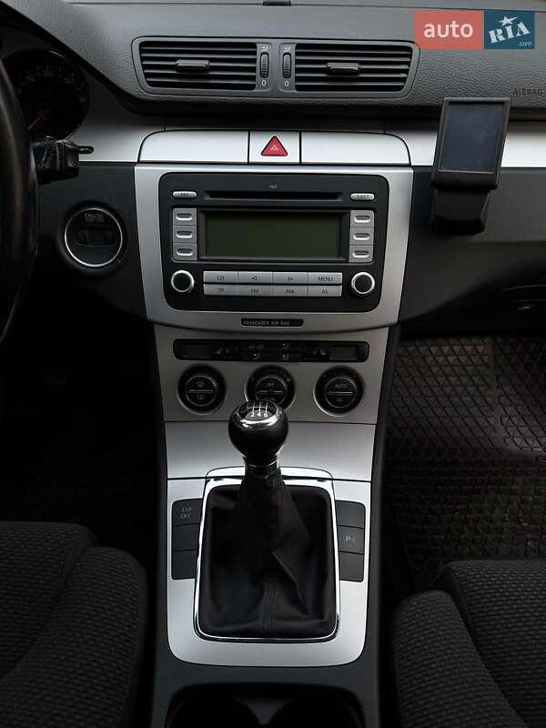 Универсал Volkswagen Passat 2008 в Луцке фото 9 Универсал Volkswagen Passat 2008 в Луцке