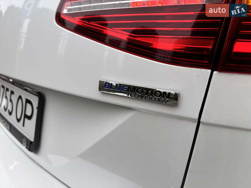 Универсал Volkswagen Passat 2018 в Львове