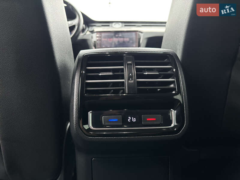 Универсал Volkswagen Passat 2018 в Львове