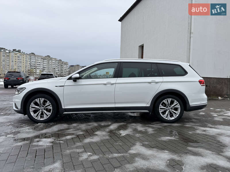 Универсал Volkswagen Passat 2017 в Львове