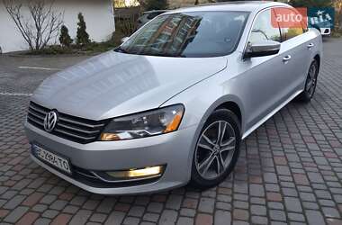 Седан Volkswagen Passat 2012 в Львові