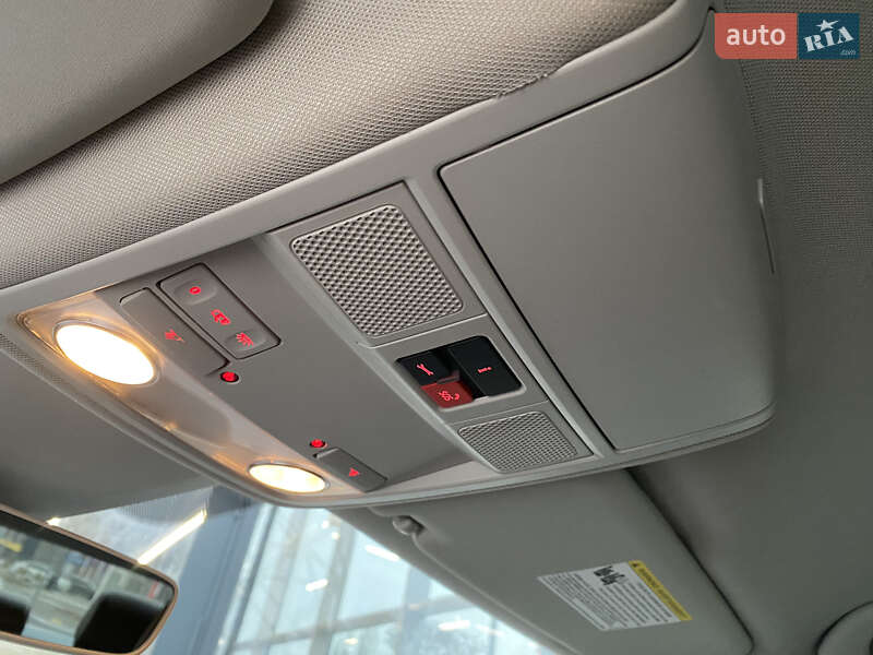 Седан Volkswagen Passat 2020 в Одессе