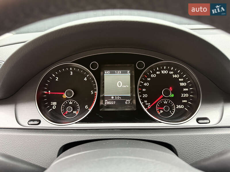 Универсал Volkswagen Passat 2013 в Ровно фото 29 Универсал Volkswagen Passat 2013 в Ровно