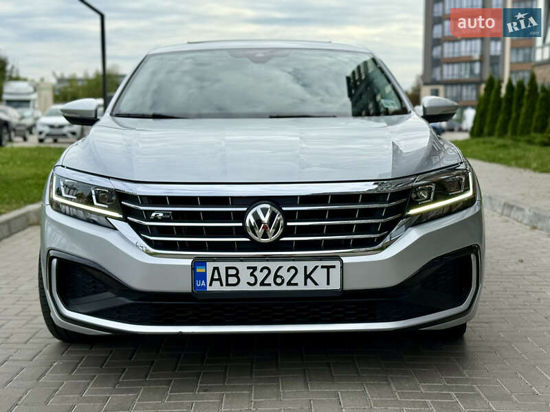 Седан Volkswagen Passat 2020 в Житомирі
