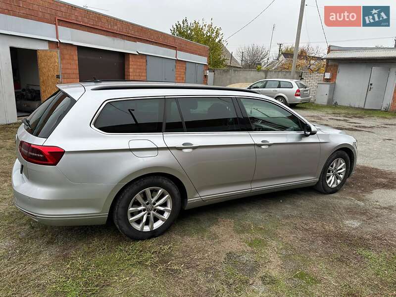 Универсал Volkswagen Passat 2018 в Днепре