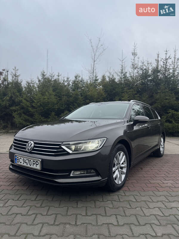 Універсал Volkswagen Passat 2015 в Шепетівці