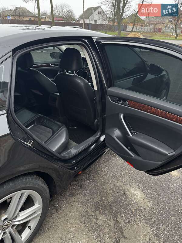 Седан Volkswagen Passat 2011 в Полтаве