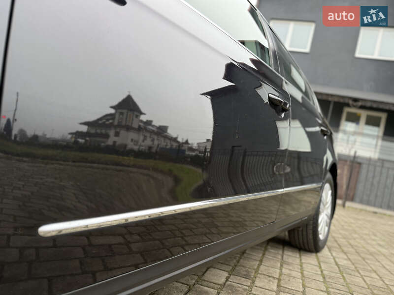 Седан Volkswagen Passat 2009 в Львове