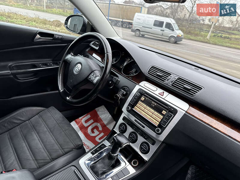 Седан Volkswagen Passat 2009 в Львове
