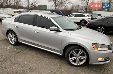 Седан Volkswagen Passat 2013 в Киеве