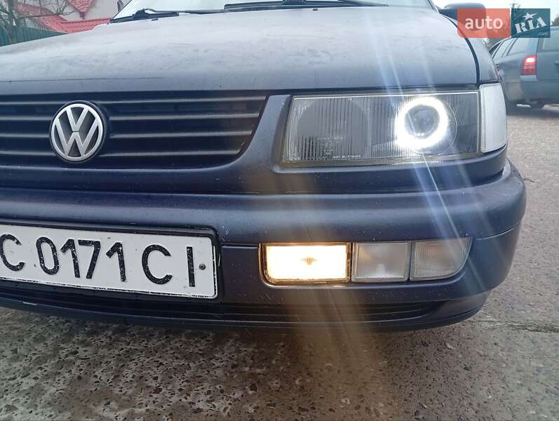 Универсал Volkswagen Passat 1995 в Вараше фото 3 Универсал Volkswagen Passat 1995 в Вараше