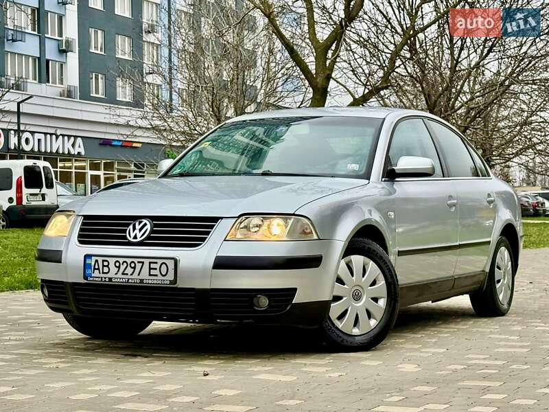 Седан Volkswagen Passat 2003 в Одессе