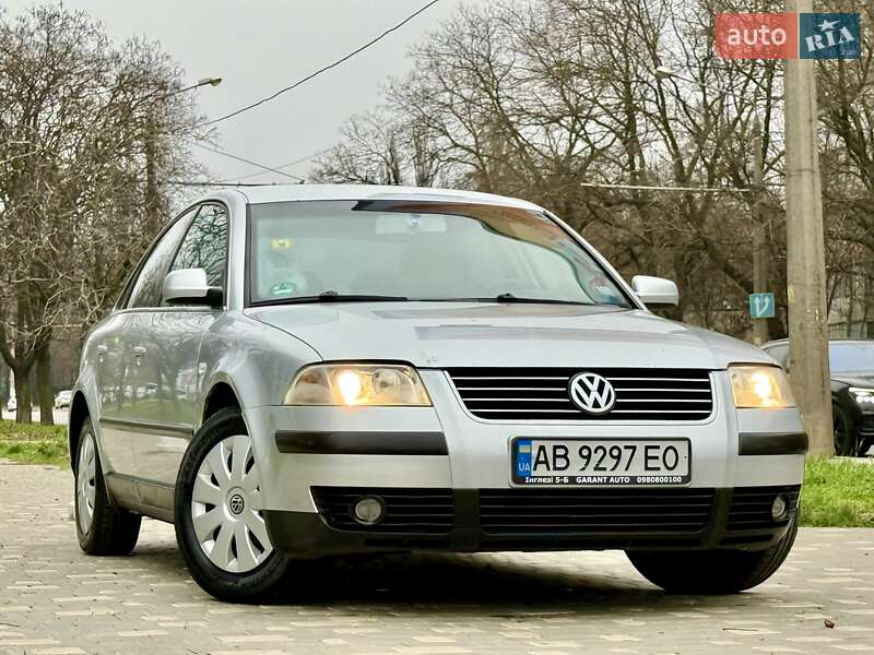 Седан Volkswagen Passat 2003 в Одессе