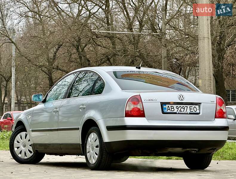 Седан Volkswagen Passat 2003 в Одессе
