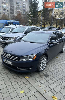 Седан Volkswagen Passat 2014 в Львові