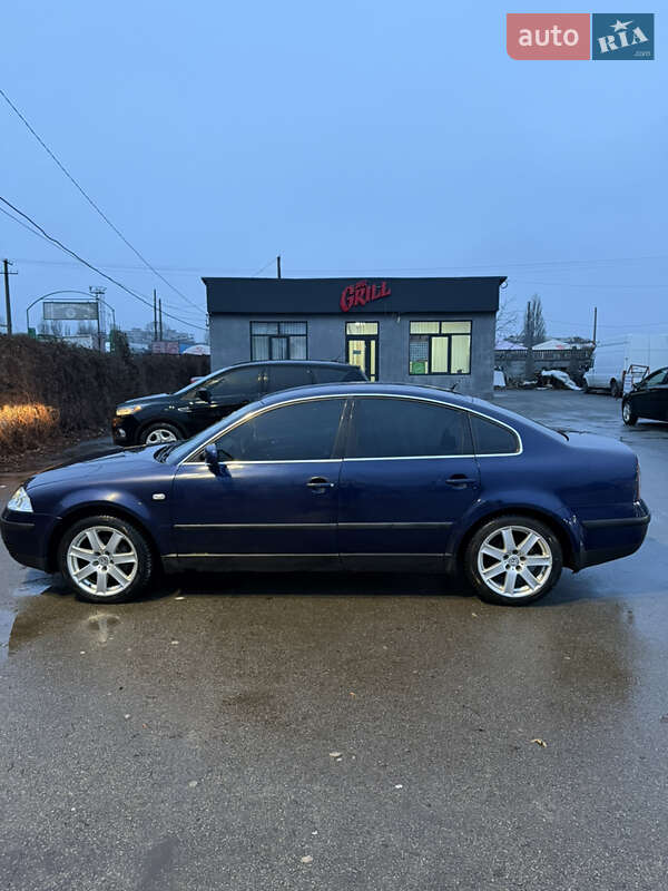 Седан Volkswagen Passat 2002 в Чернігові