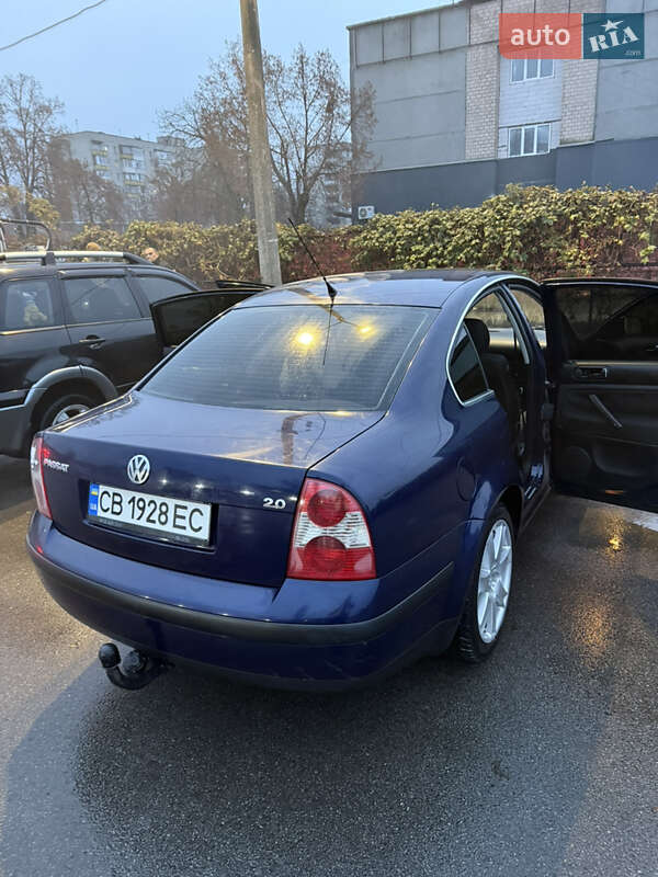Седан Volkswagen Passat 2002 в Чернігові