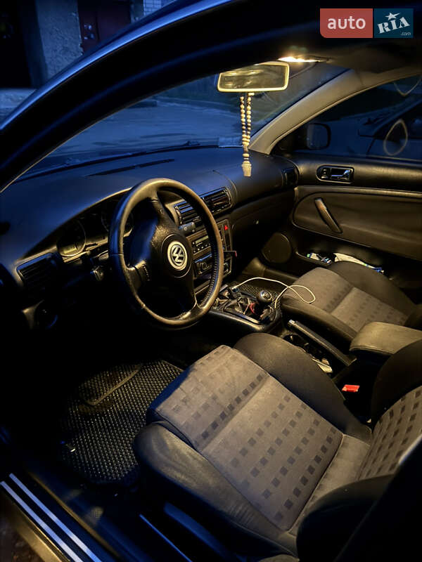 Седан Volkswagen Passat 2002 в Чернігові