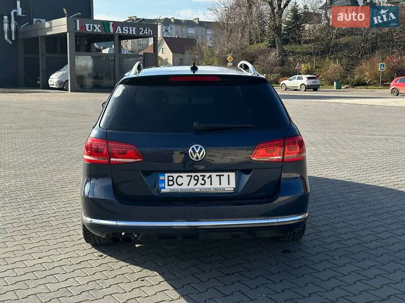 Универсал Volkswagen Passat 2011 в Тернополе