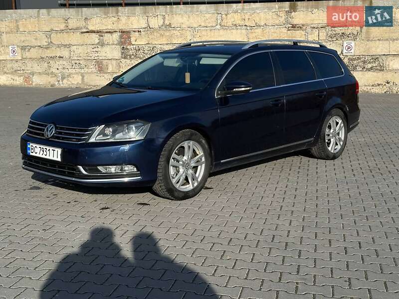 Универсал Volkswagen Passat 2011 в Тернополе