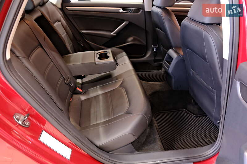 Седан Volkswagen Passat 2017 в Одесі фото 38 Седан Volkswagen Passat 2017 в Одесі