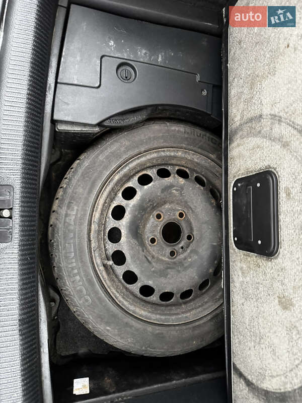 Універсал Volkswagen Passat 2008 в Києві фото 40 Універсал Volkswagen Passat 2008 в Києві