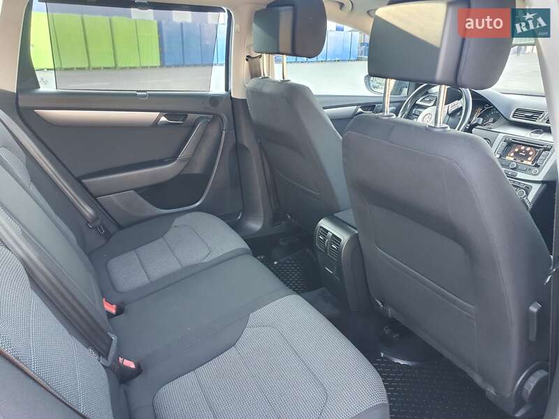 Універсал Volkswagen Passat 2011 в Дубні