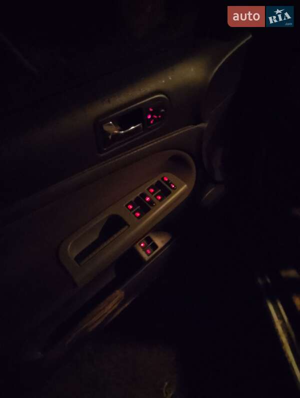 Седан Volkswagen Passat 2004 в Мукачево