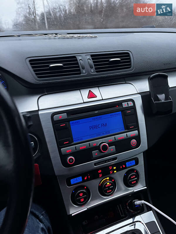 Универсал Volkswagen Passat 2007 в Киеве