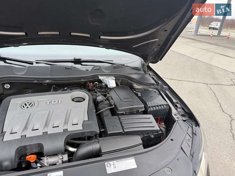Универсал Volkswagen Passat 2012 в Ужгороде фото 42 Универсал Volkswagen Passat 2012 в Ужгороде