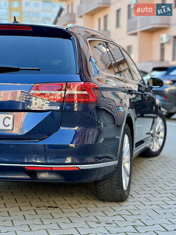 Універсал Volkswagen Passat 2015 в Ужгороді