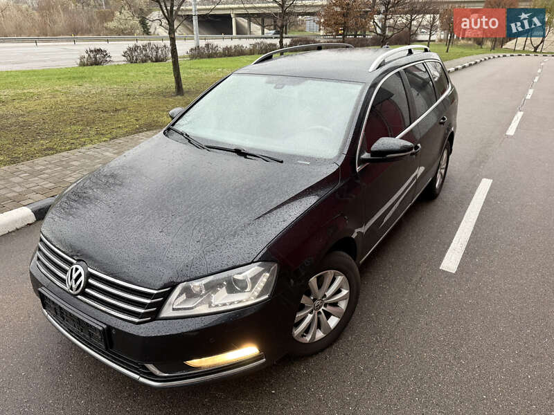 Универсал Volkswagen Passat 2014 в Киеве