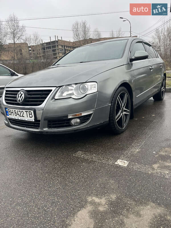 Седан Volkswagen Passat 2006 в Києві