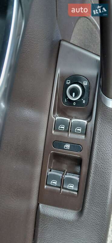 Універсал Volkswagen Passat 2011 в Новій Ушиці