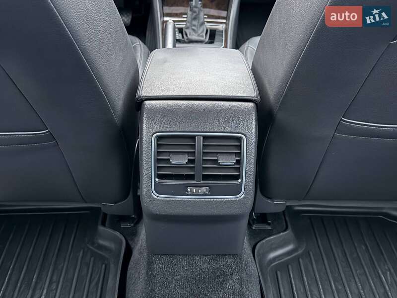 Седан Volkswagen Passat 2014 в Ровно фото 31 Седан Volkswagen Passat 2014 в Ровно