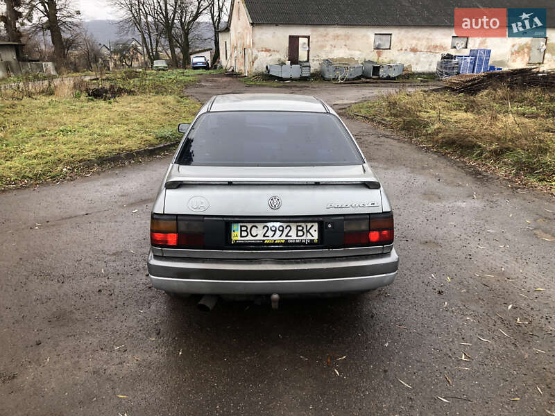 Седан Volkswagen Passat 1990 в Львові фото 11 Седан Volkswagen Passat 1990 в Львові