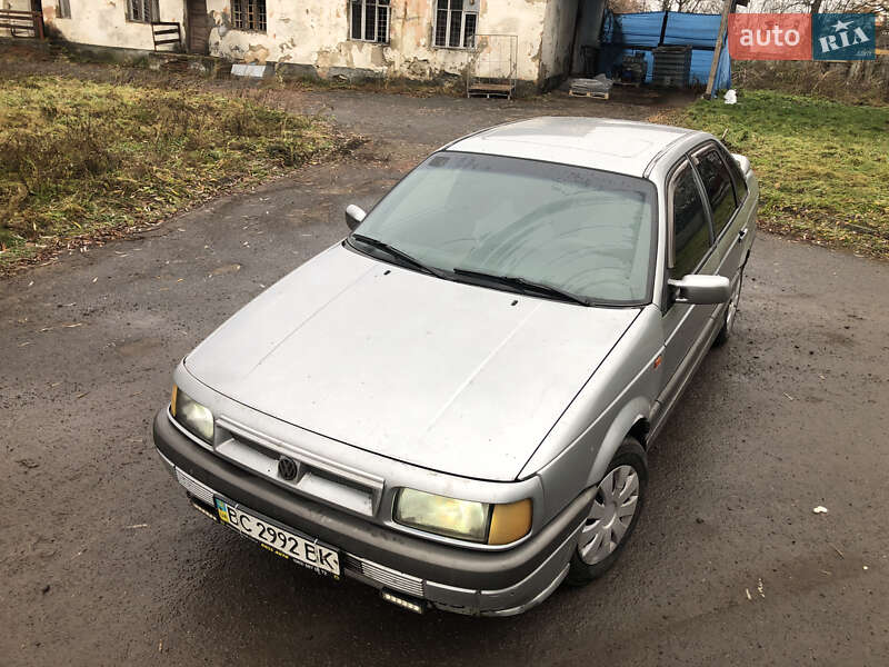 Седан Volkswagen Passat 1990 в Львові фото 15 Седан Volkswagen Passat 1990 в Львові