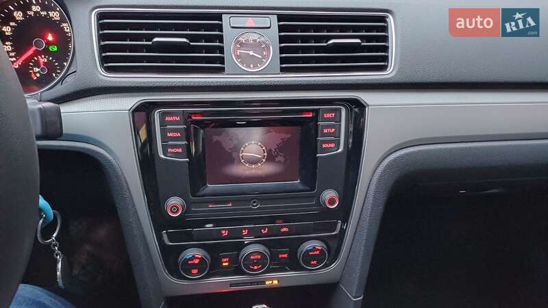 Седан Volkswagen Passat 2016 в Николаеве