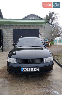 Универсал Volkswagen Passat 1998 в Сокале