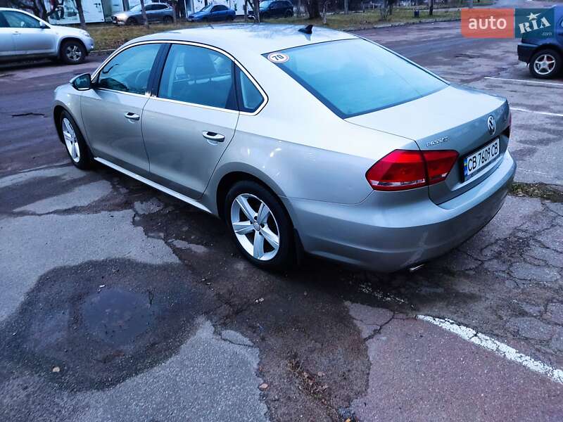 Седан Volkswagen Passat 2011 в Чернигове