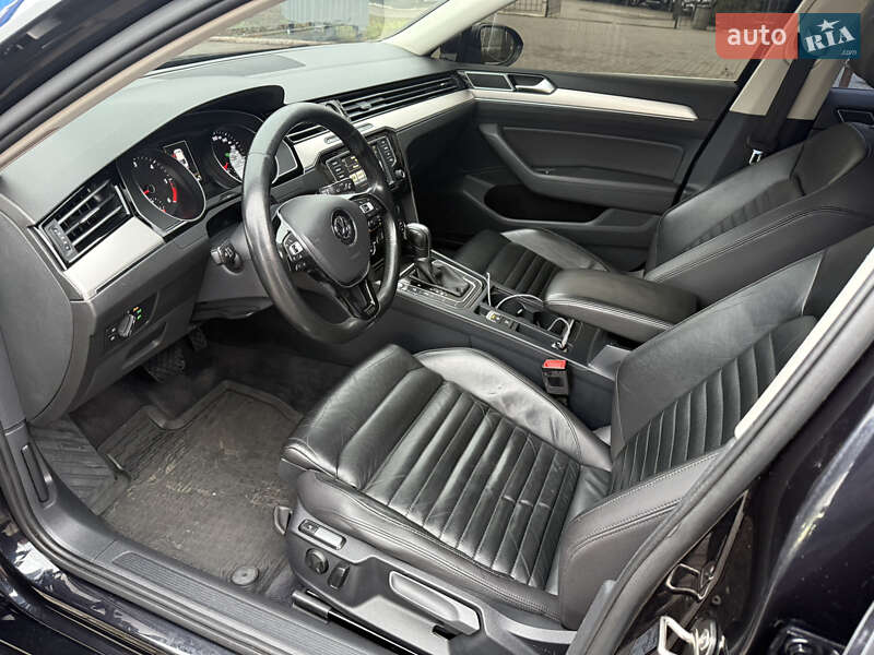 Седан Volkswagen Passat 2015 в Кривом Роге