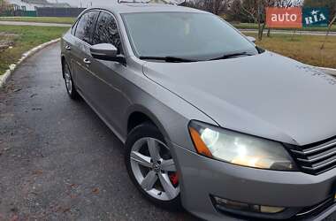 Седан Volkswagen Passat 2013 в Киеве