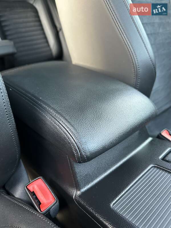 Универсал Volkswagen Passat 2019 в Стрые фото 77 Универсал Volkswagen Passat 2019 в Стрые